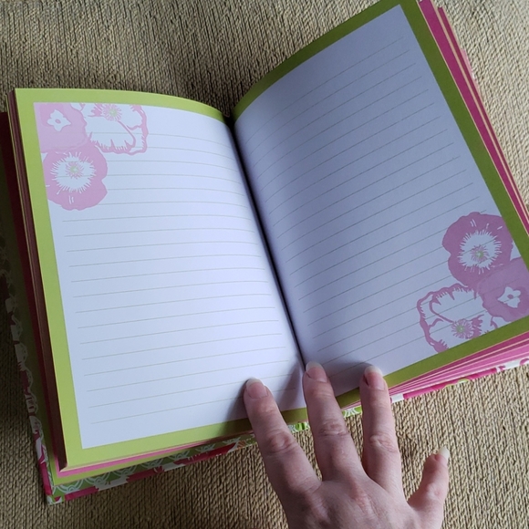 Lilly Pulitzer Stationary Group in Scarlet Begonia - Picture 3 of 8